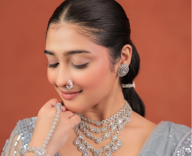 Model in a silver necklace