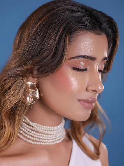Everyday glow look